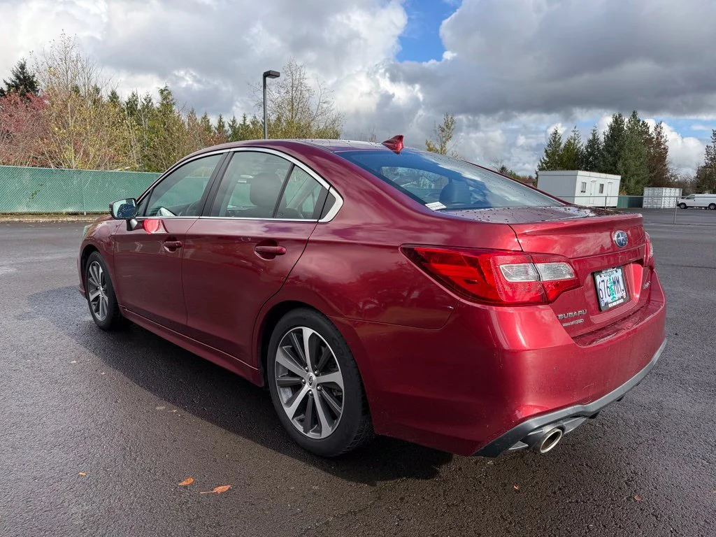 Used 2019 Crimson Red Pearl Subaru 2.5i image 5