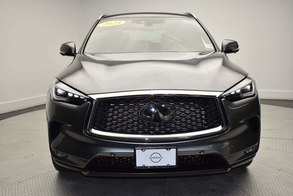 Used 2023 Gray INFINITI Autograph image 2