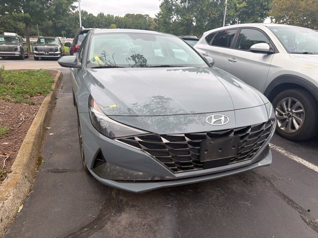 Used 2023 Electric Hyundai Limited image 2