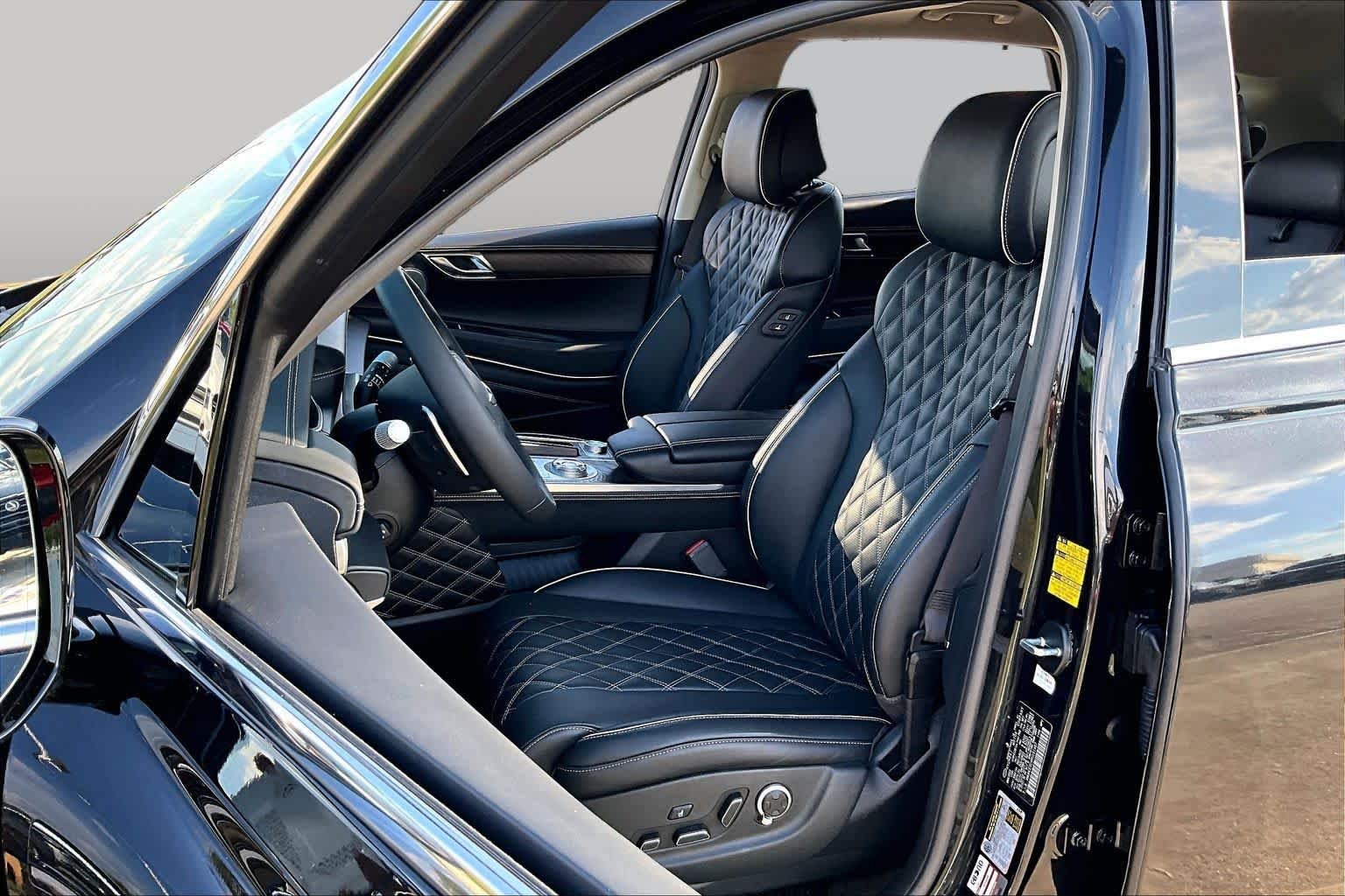 Certified Pre-Owned 2024 Genesis GV80