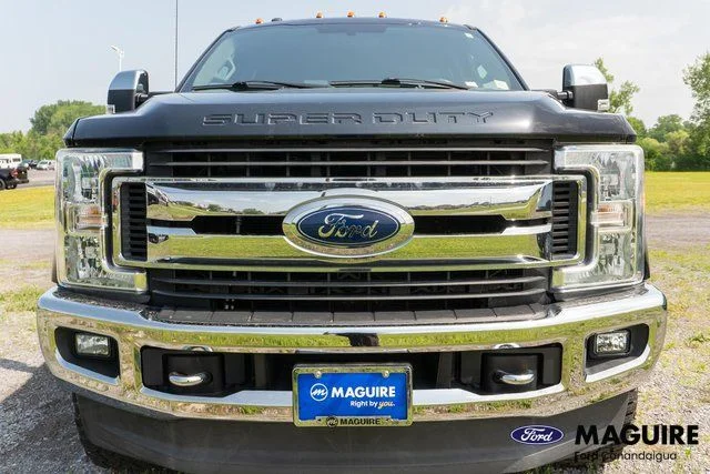 Used 2017 Black Ford XLT image 3