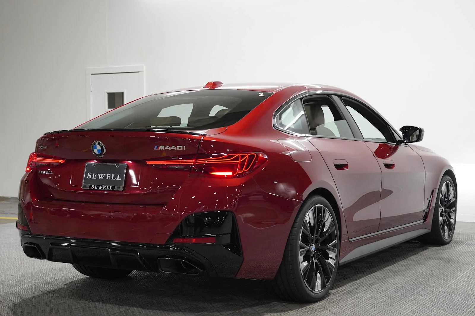 New 2026 Vegas Red Metallic BMW M440i xDrive image 2
