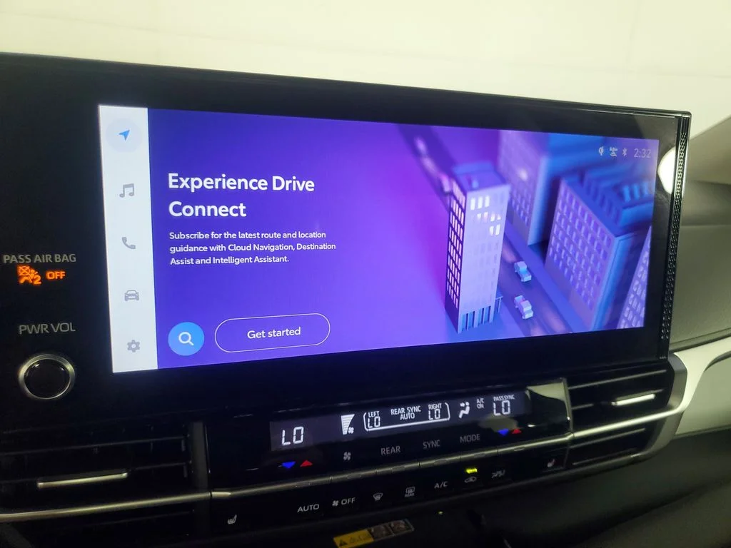 2025 Toyota Sienna XLE - Photo 20