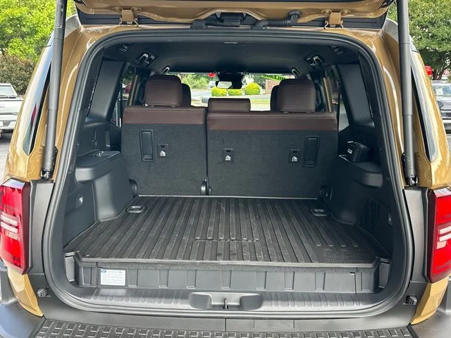 Used 2027  Toyota Base image 5