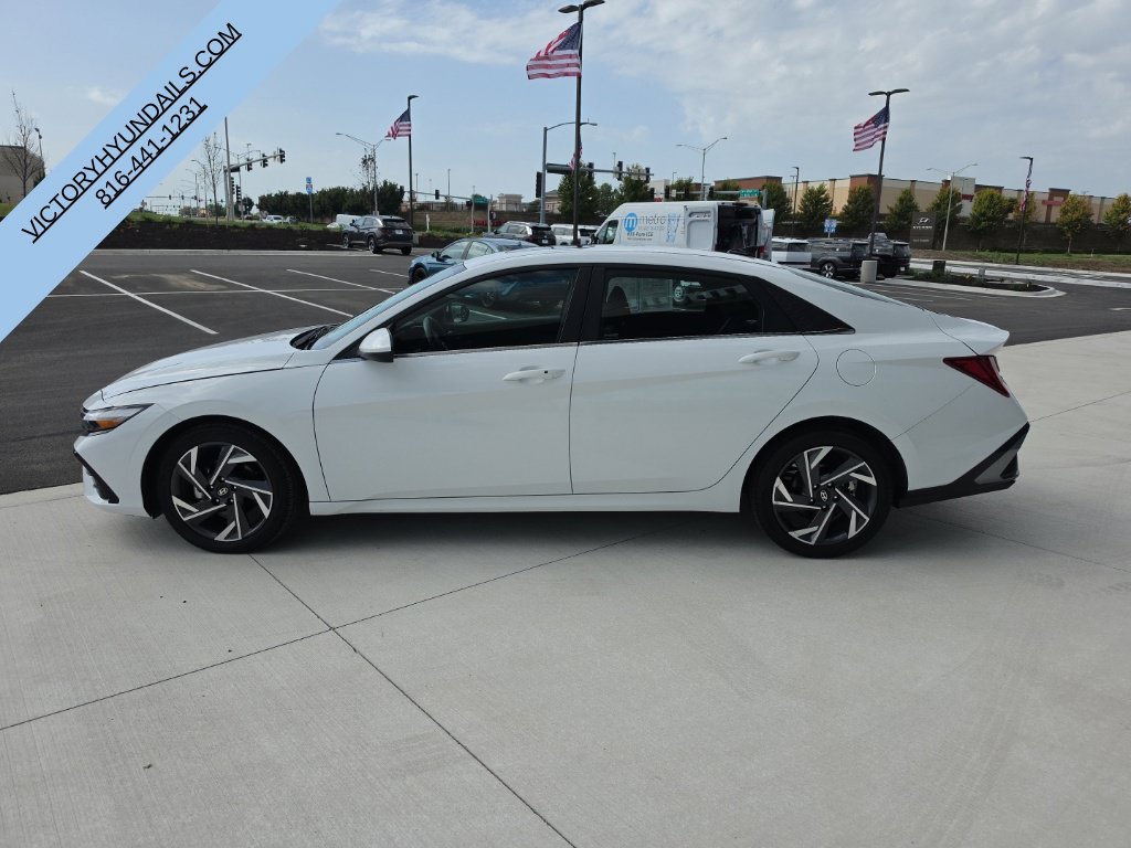 Used 2025 Hyundai Elantra SEL with VIN KMHLS4DG7SU857266 for sale in Kansas City