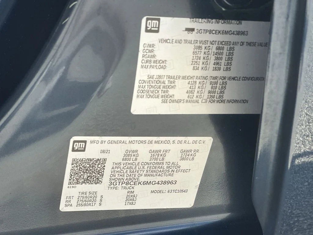 Certified Used 2021 Pacific Blue Metallic GMC Elevation image 33