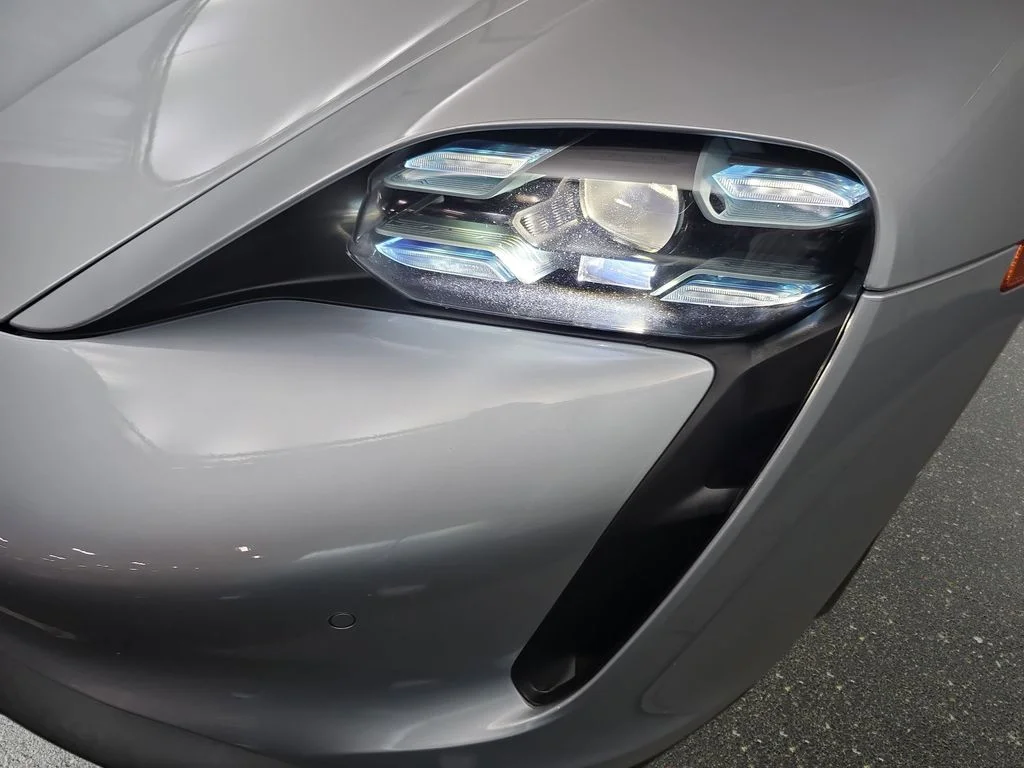Used 2020 Dolomite Silver Metallic Porsche 4S image 32
