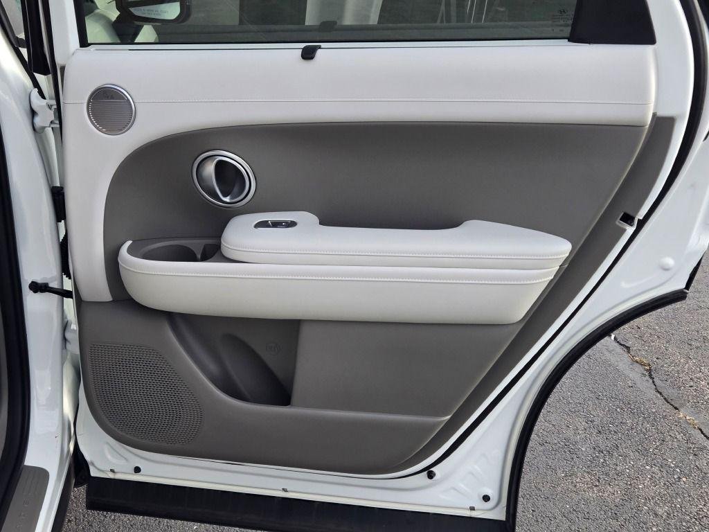 New 2026 White Hyundai SEL AWD image 11