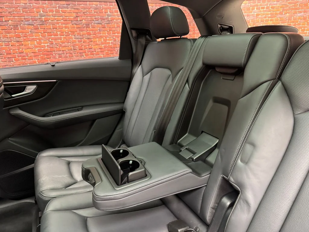 Used 2025 Black Audi 55 Prestige image 5