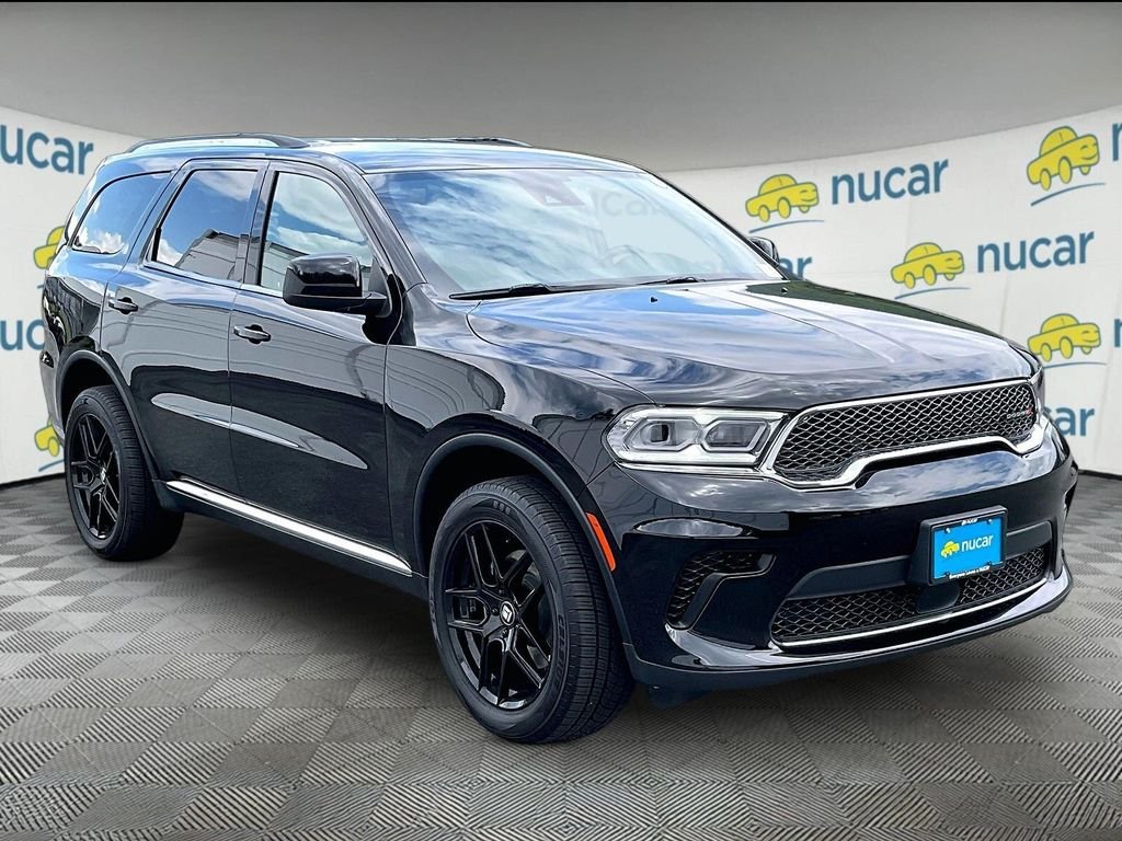 Used 2023 DB Black Crystal Clearcoat Dodge SXT image 1