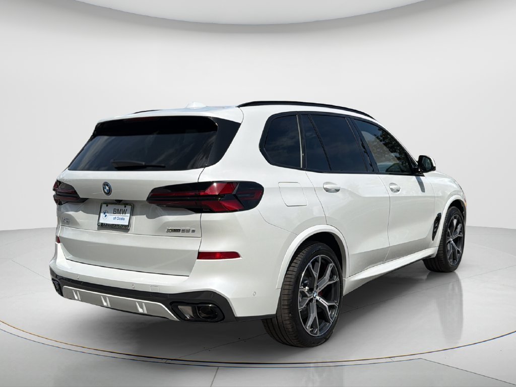 New 2026 Mineral White Metallic BMW xDrive50e image 5