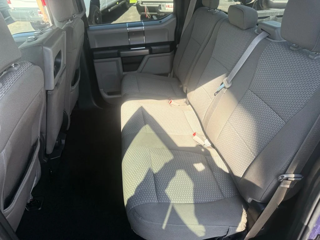Used 2019 Gray Ford XLT image 33
