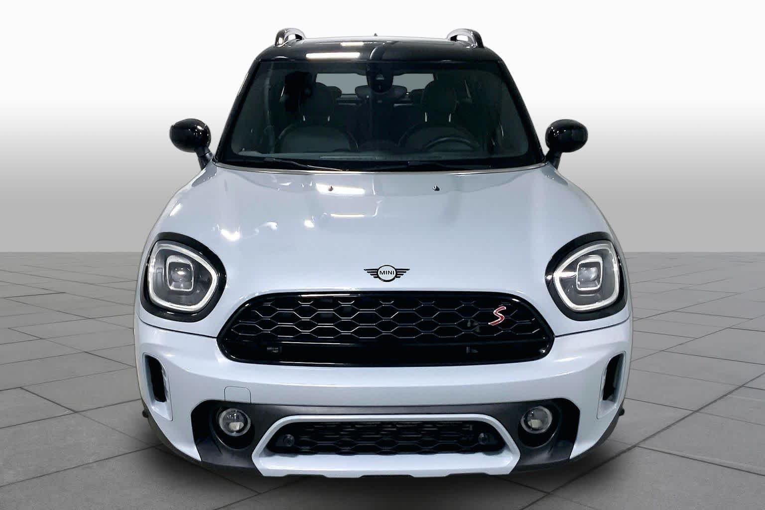 Used 2023 Momentum Grey MINI Cooper S image 3