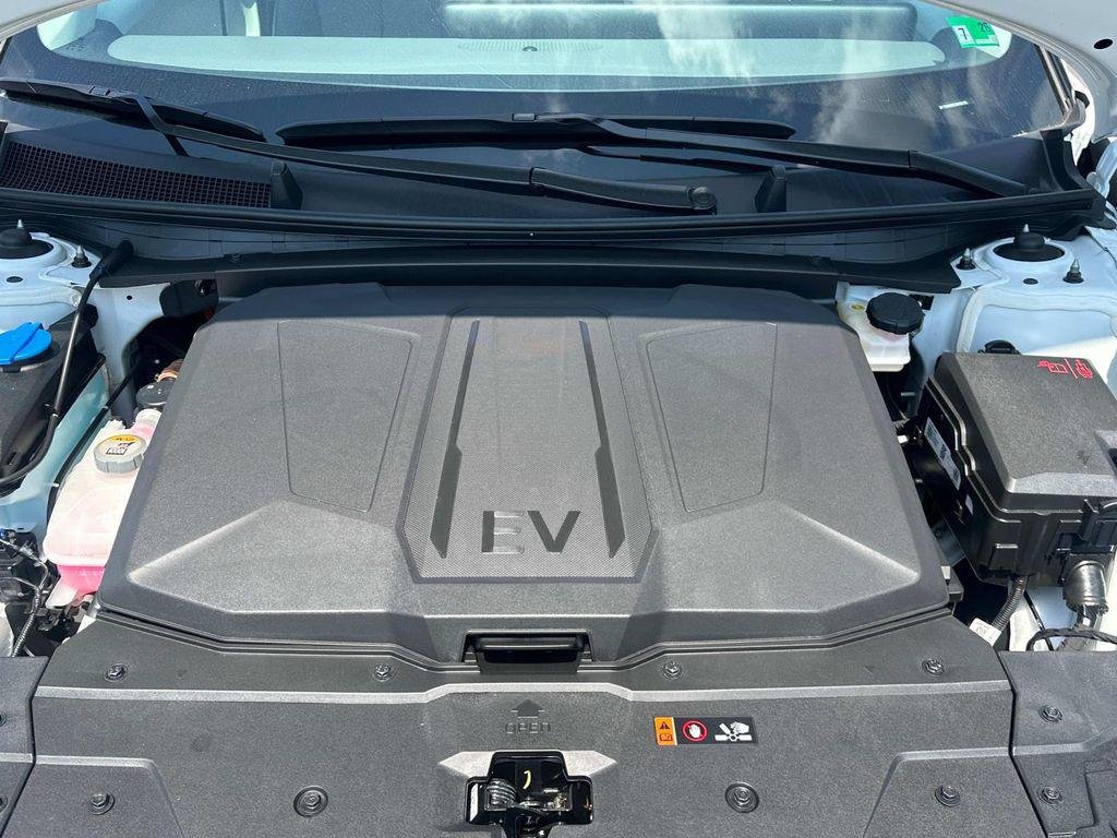 2025 Hyundai IONIQ 5 SEL - Photo 13
