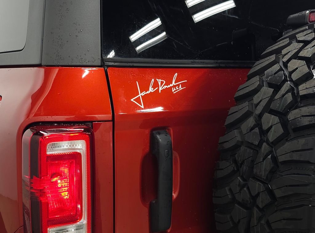 Used 2023 Hot Pepper Red Metallic Tinted Clearcoat Ford Big Bend image 10