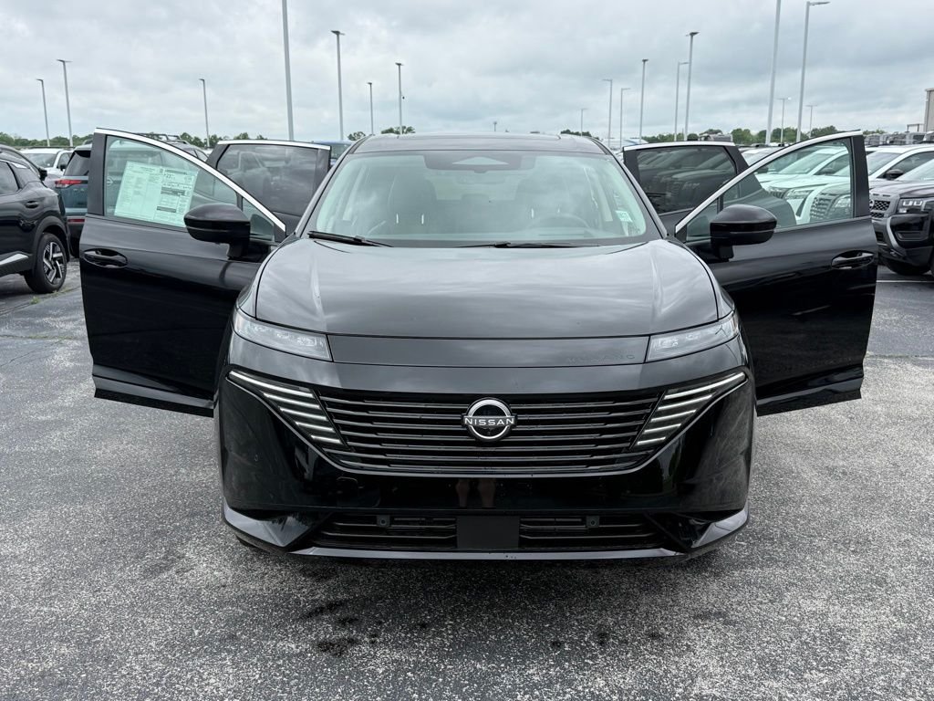 New 2026 Super Black Nissan Platinum image 24