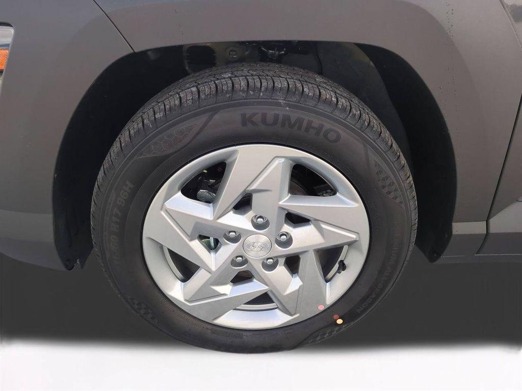 New 2027 Gray Hyundai SE FWD image 11
