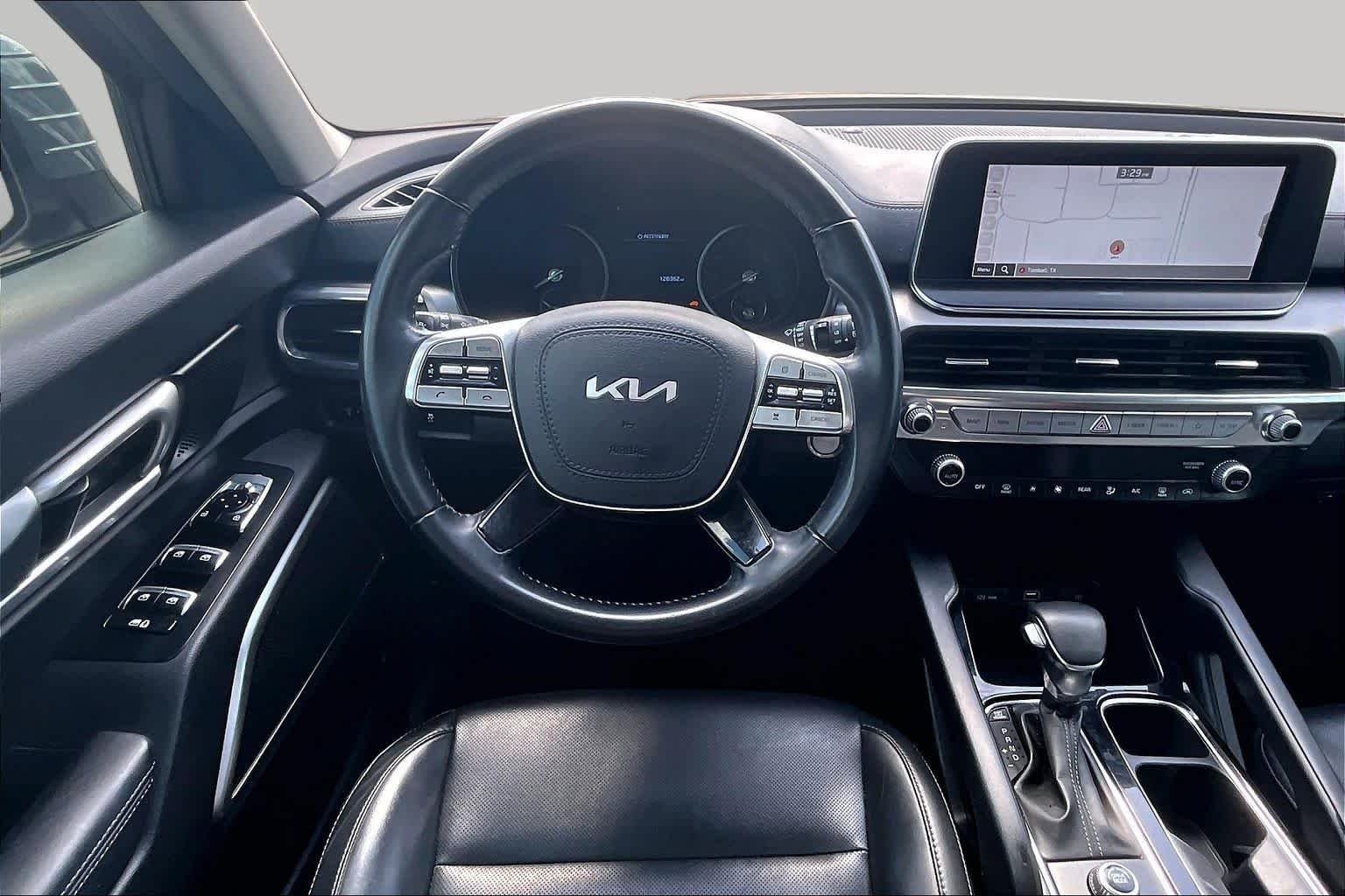 Used 2022 SILVER Kia LX image 6