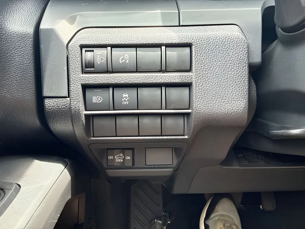 Used 2025 White Toyota SR image 21