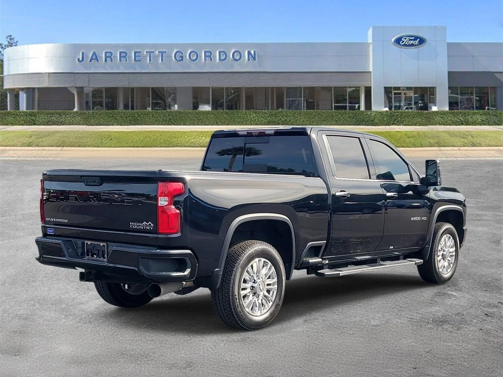 Certified Used 2020 Black Chevrolet High Country image 4