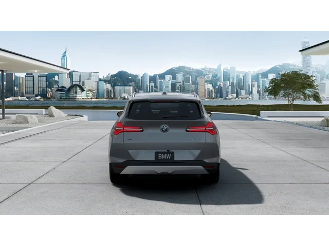 Used 2025 Skyscraper Grey Metallic BMW 30 xDrive image 5