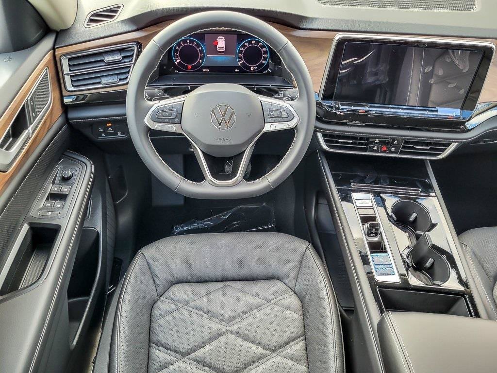 New 2026 Opal White Pearl Volkswagen 2.0T SE w/Technology image 13