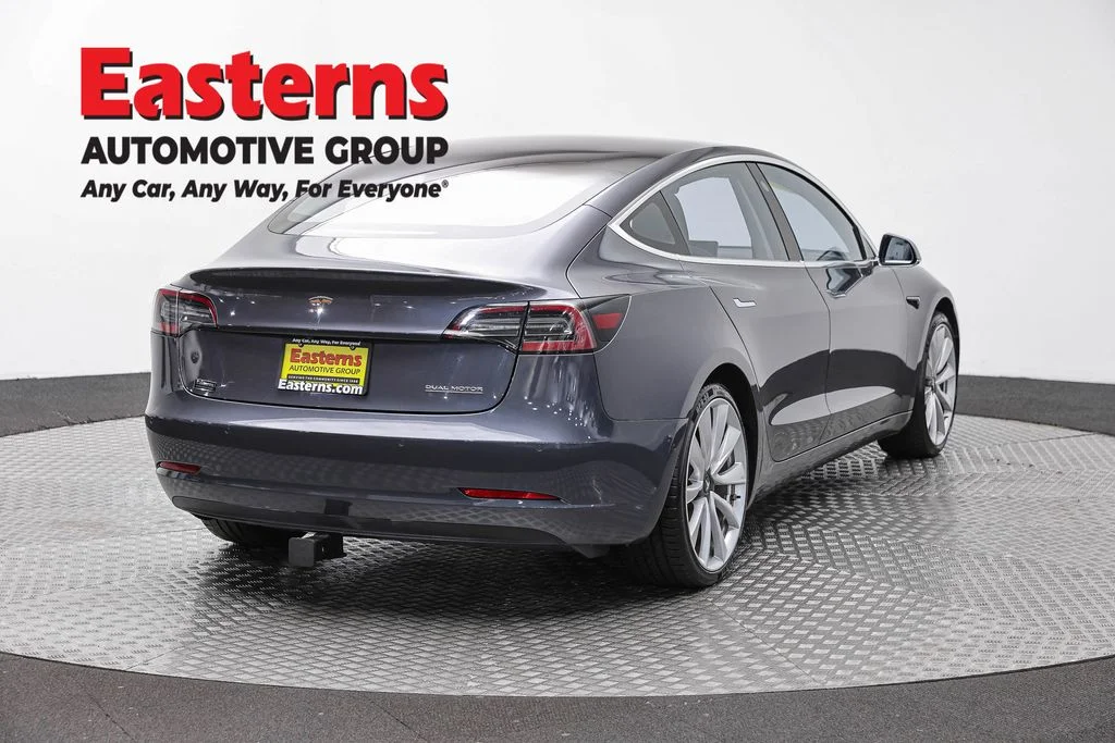 Used 2018 Gray Tesla Long Range image 5