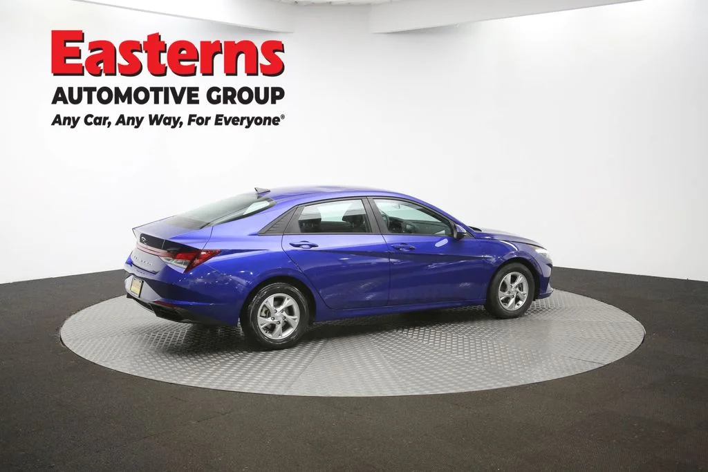 Used 2023 Blue Hyundai SE image 41