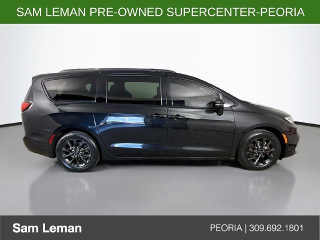 Used 2021 Black Chrysler Touring image 8