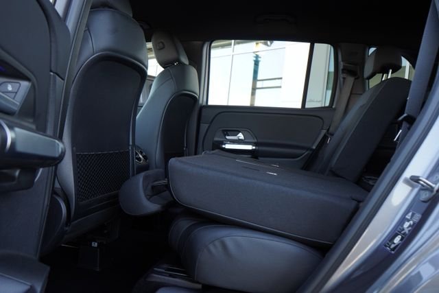 Used 2022 Gray Mercedes-Benz GLB 250 image 29