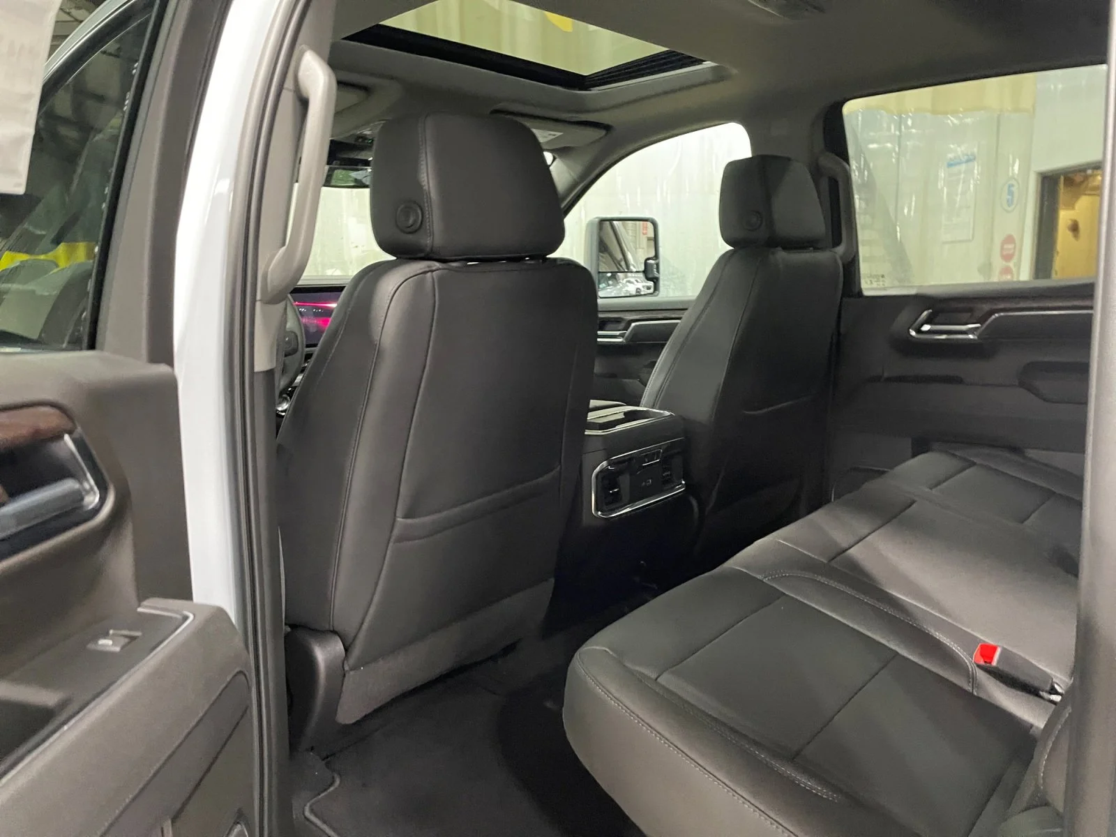 New 2026 Glacier White Tricoat GMC SLT image 17