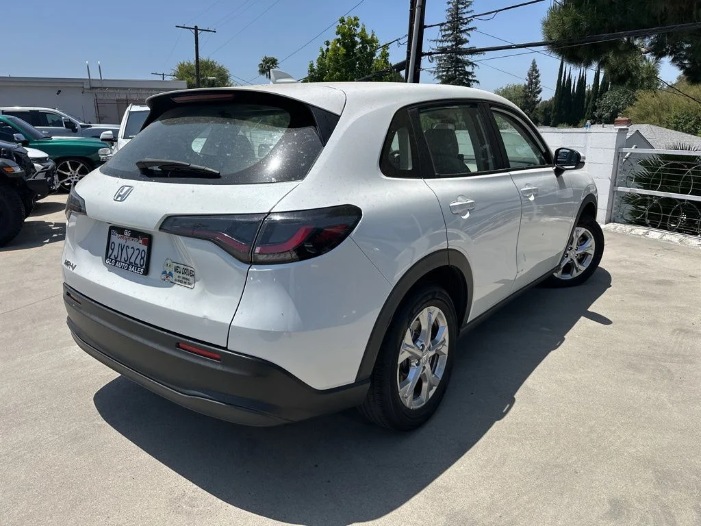 Used 2024 White Honda LX image 5