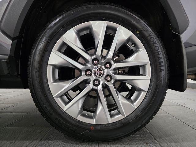 Certified Used 2024 MAGNETIC GRAY MET. Toyota  image 23