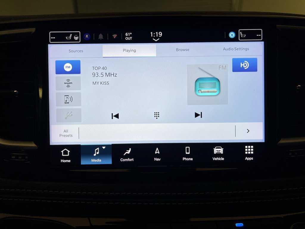 2025 Chrysler Pacifica Limited - Photo 16
