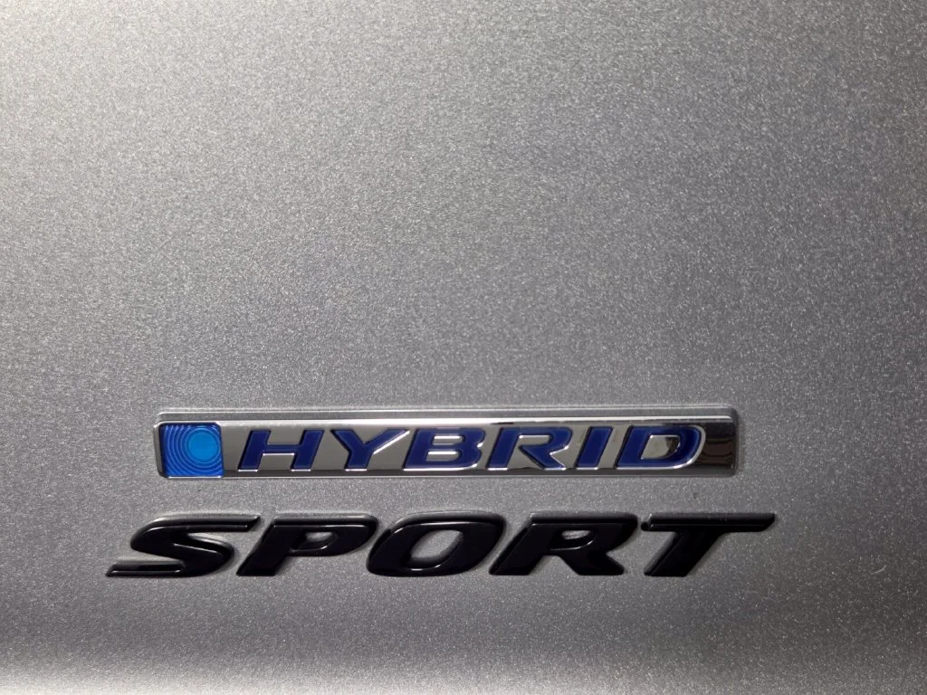 Used 2025 Solar Silver Metallic Honda Sport-L image 28