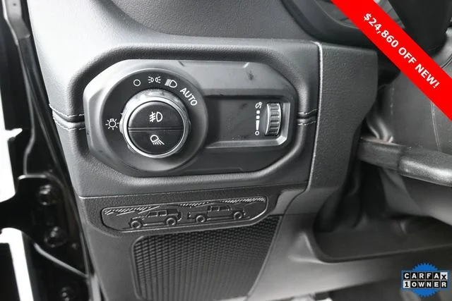 Used 2025 Black Jeep Sport S image 18