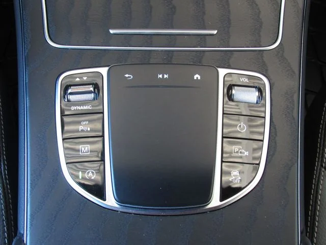 2022 Mercedes-Benz GLC GLC300 - Photo 31