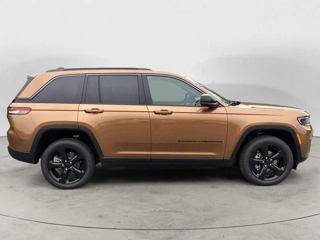 New 2026 Copper Jeep LIMITED 4X4 image 7