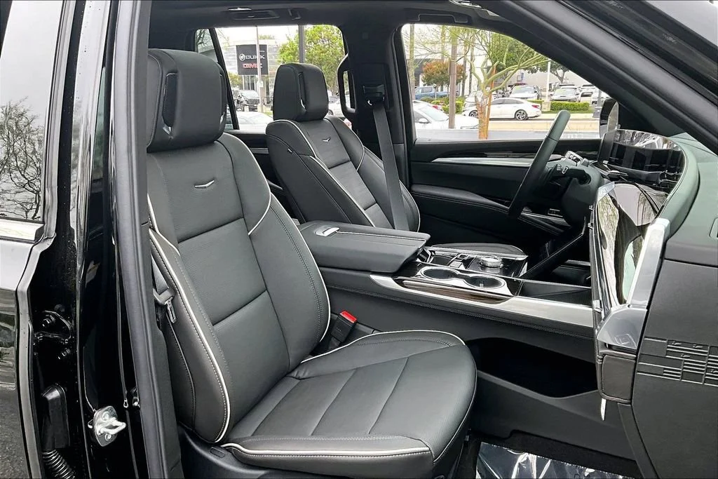 New 2026 Black Raven Cadillac Luxury image 33