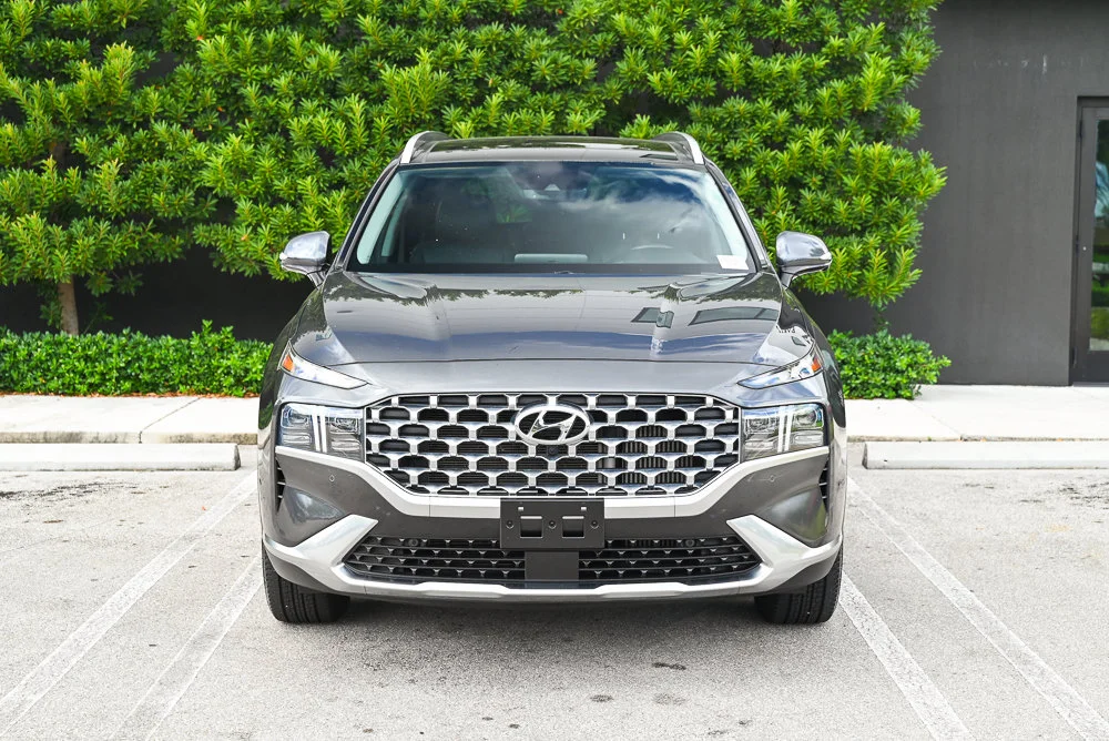 Used 2023 Gray Hyundai Limited image 2