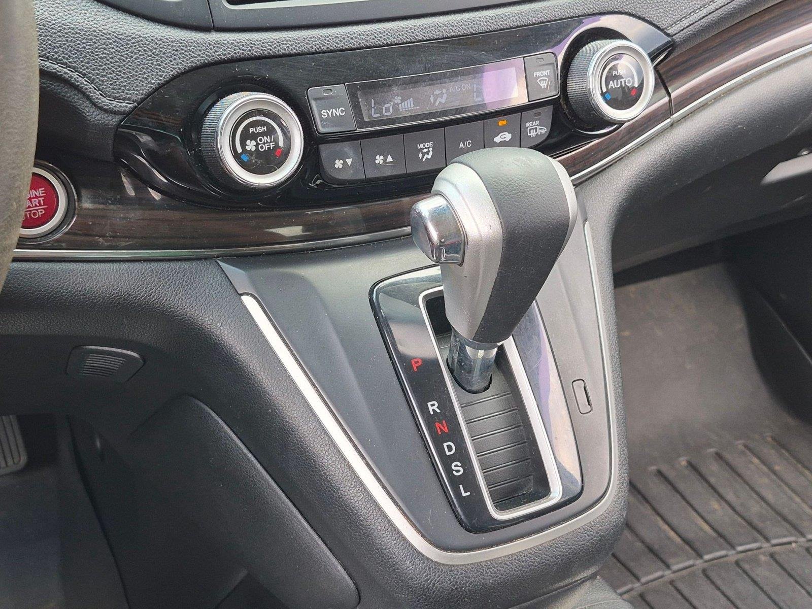 Used 2015 Crystal Black Pearl Honda Touring image 15