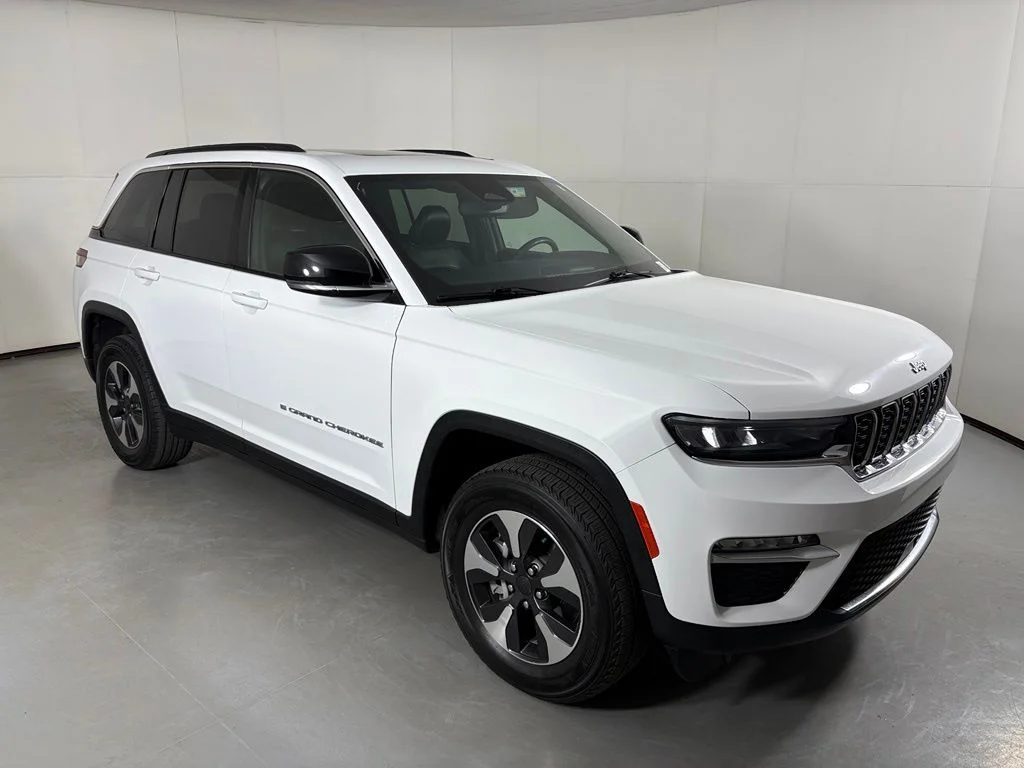 Used 2024 White Jeep 4xe image 2