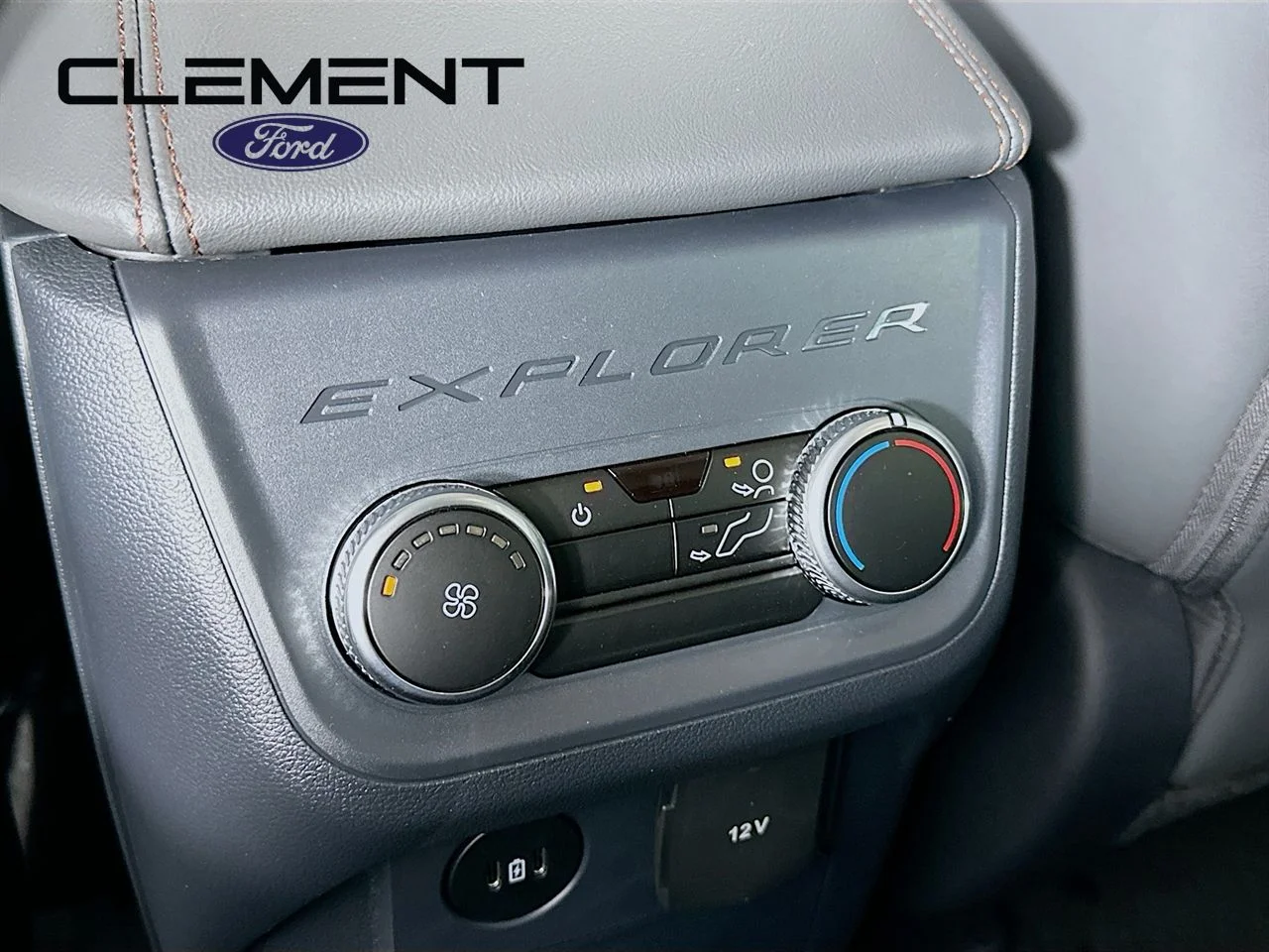 New 2026 Star White Metallic Tri-Coat Ford Active image 30