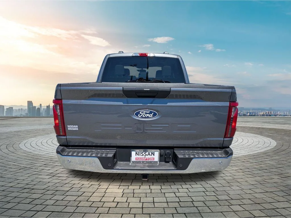 Used 2025 Carbonized Gray Metallic Ford XLT image 6