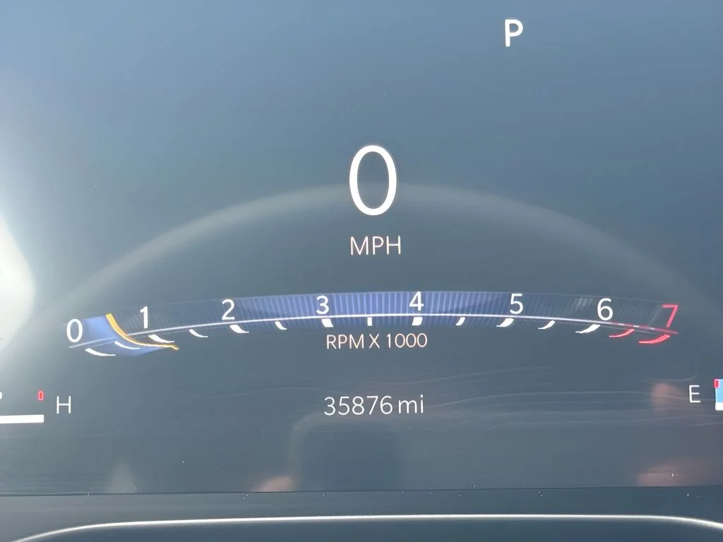 Used 2025 White Jeep Altitude image 14