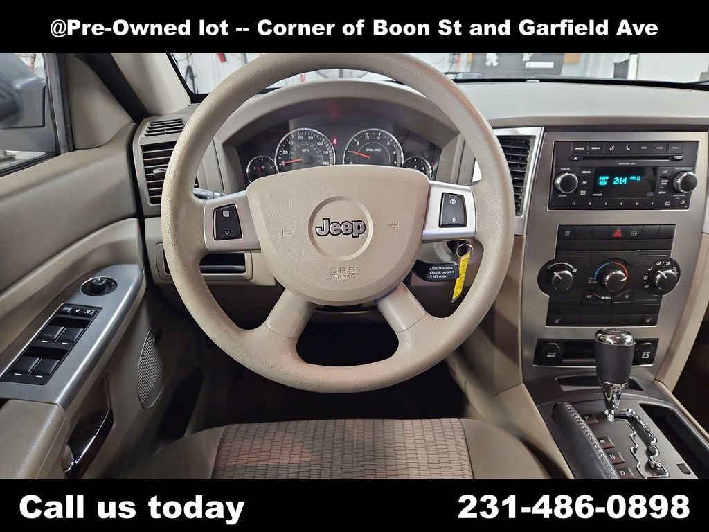 2010 Jeep Grand Cherokee Laredo 4WD's photo
