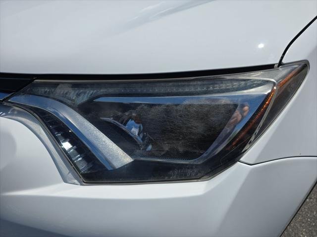 Certified Used 2018 ICE CAP Toyota XLE image 37