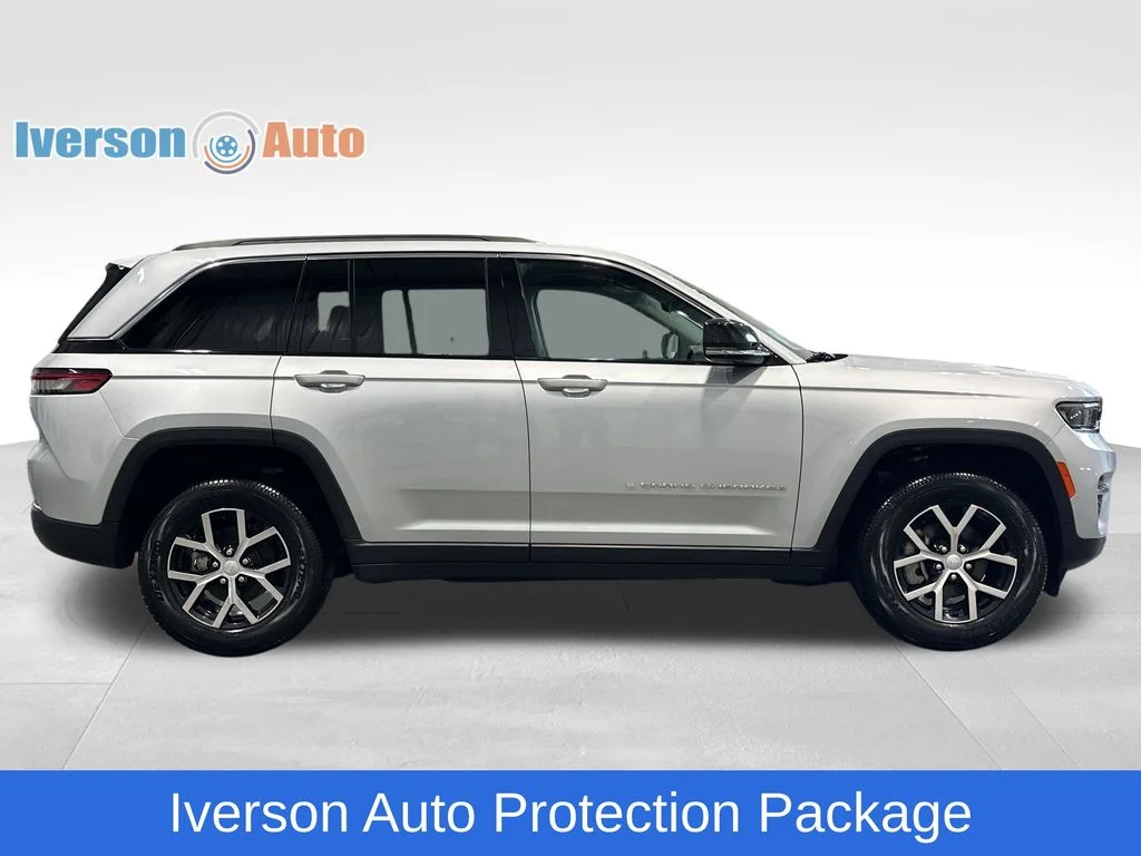 Used 2024 Silver Jeep Limited image 15