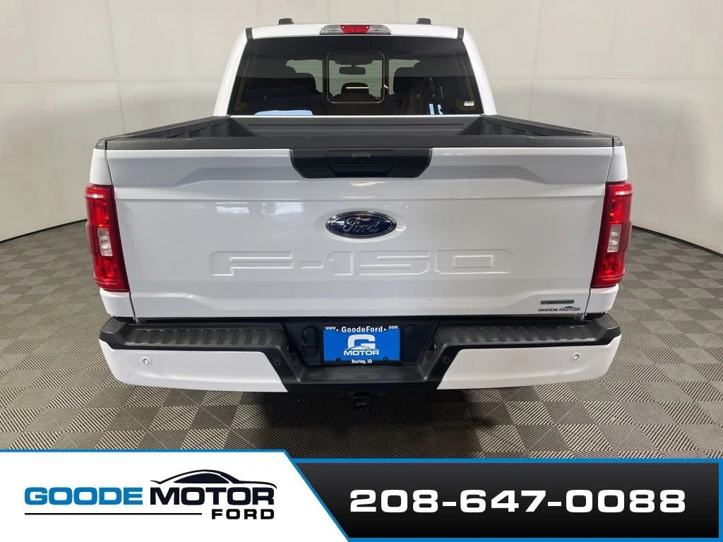 Certified Used 2023 Oxford White Ford XLT image 7