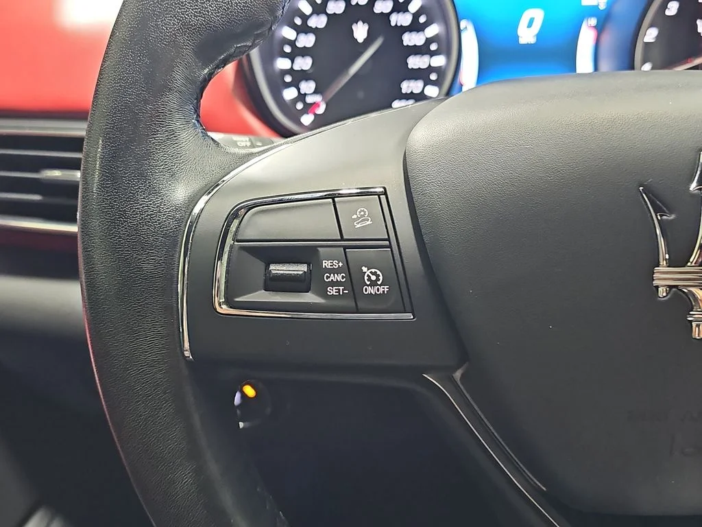 Used 2020  Maserati Base image 19